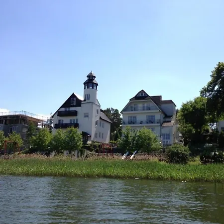 In Fuerstenberghavel Mit Terrasse, Grill Und Garten Und Seeblick *